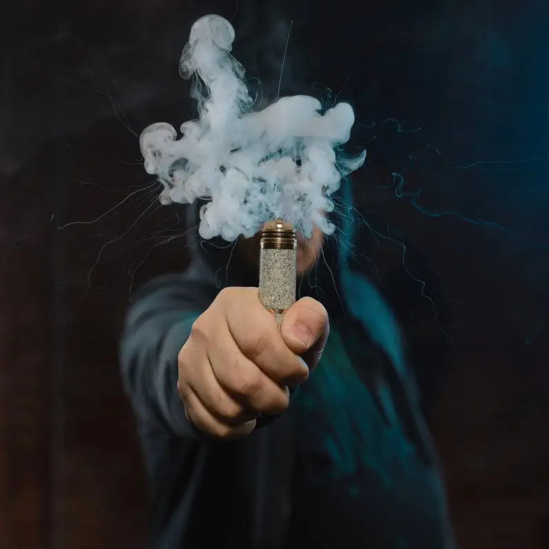 科普｜為什麼我的電子煙油會變顏色？